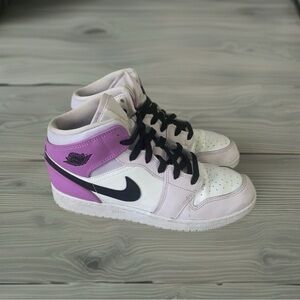 Jordan 1 Mid Barely Grape GS Shoes Girl Size 7Y White Fuchsia Sneaker DQ8423-501
